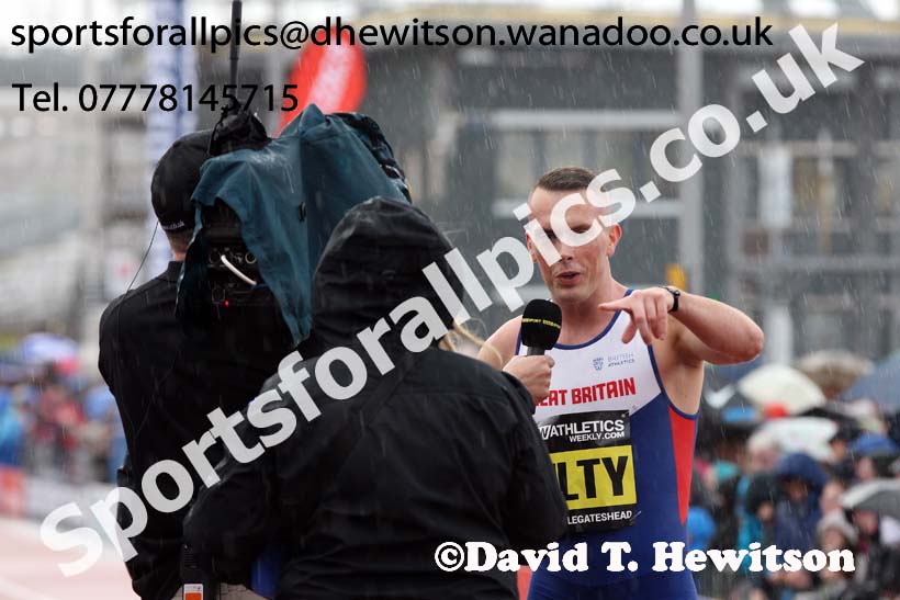 Richard Kilty interview after the 150 metres, Great North CityGames. Photo: David T. Hewitson/Sports for All Pics